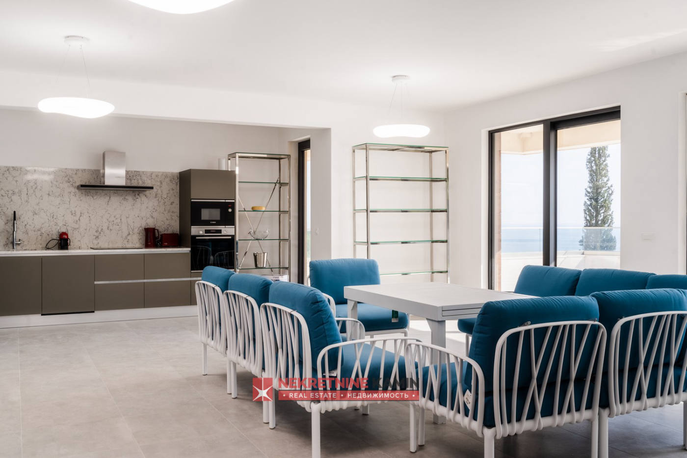 Квартира, 6803 м², 2 520 000$ — FAKTOR